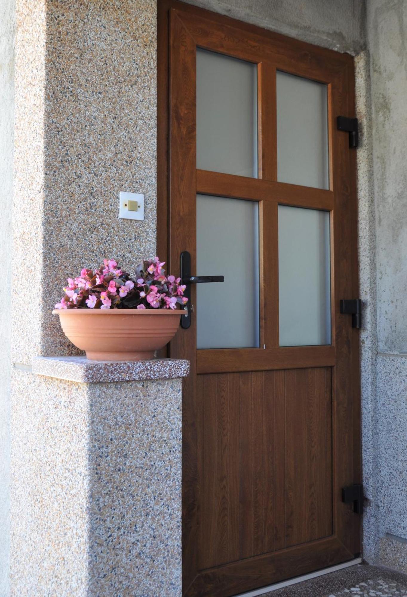 Romantic Boxavia Božava Exteriör bild