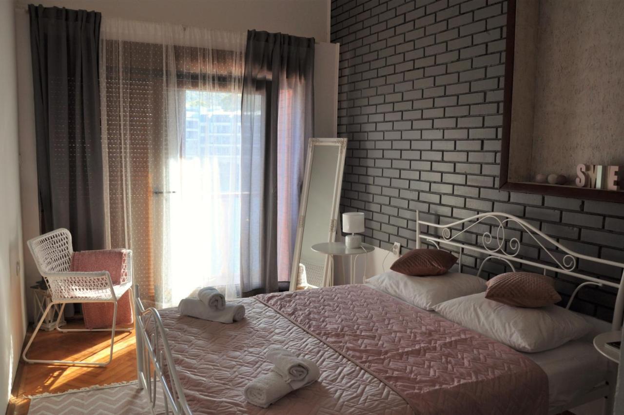 Romantic Boxavia Božava Exteriör bild